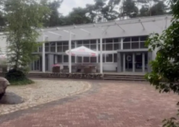 Osrodek Szkoleniowo-wypoczynkowy Gwarek Resort Slesin (Greater Poland)